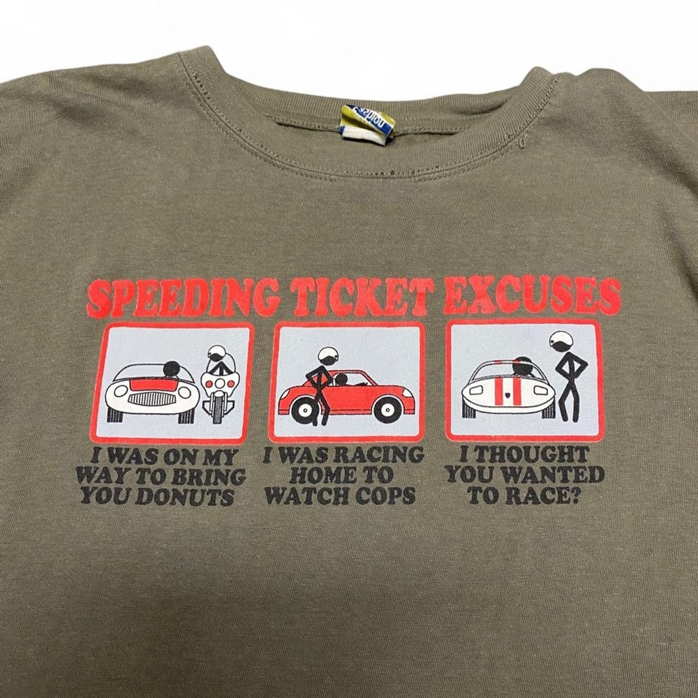 Vintage speeding ticket excuse green funny graphic t-shirt